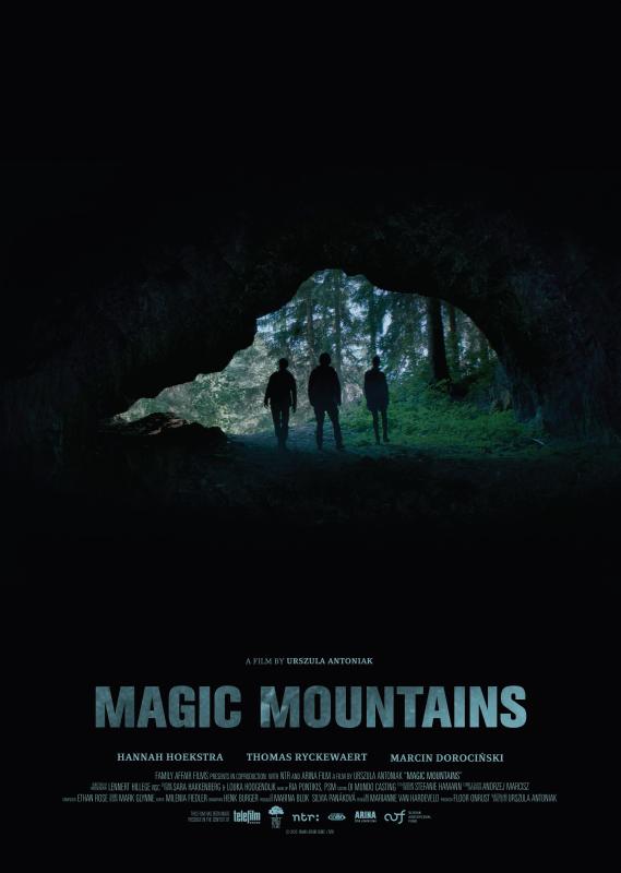 Магические горы (2020) постер