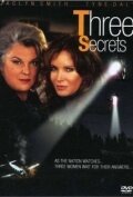 Three Secrets (1999) постер
